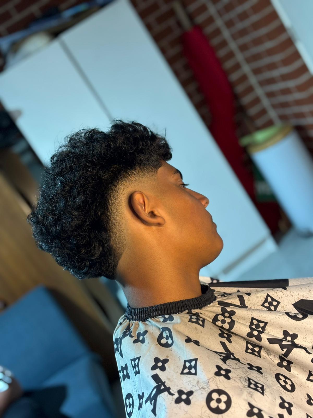 Burst Fade with V Lineup